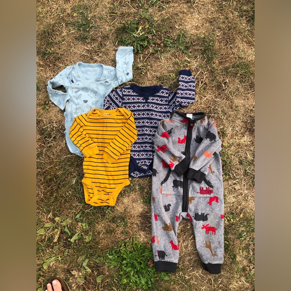 (Must bundles) Long sleeve onsie bundle